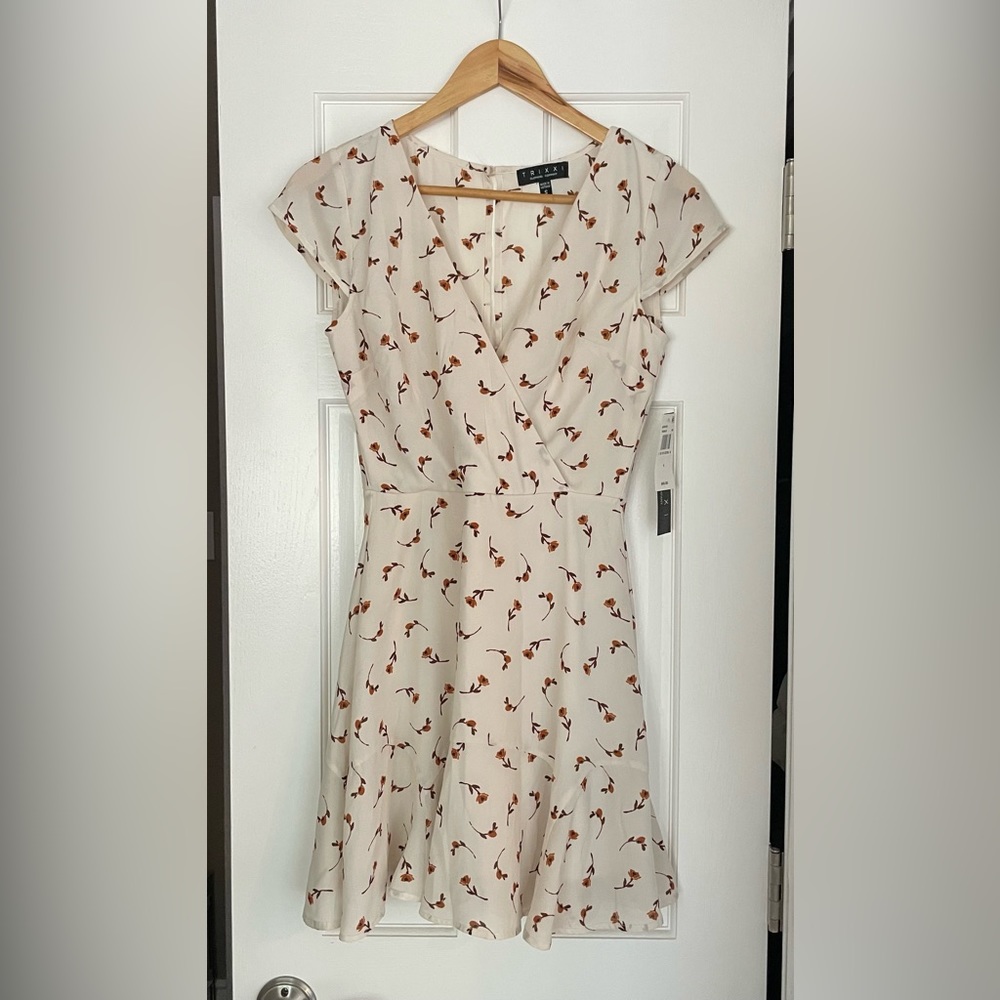 TRIXXI Ivory Floral V-Neck Mini Dress